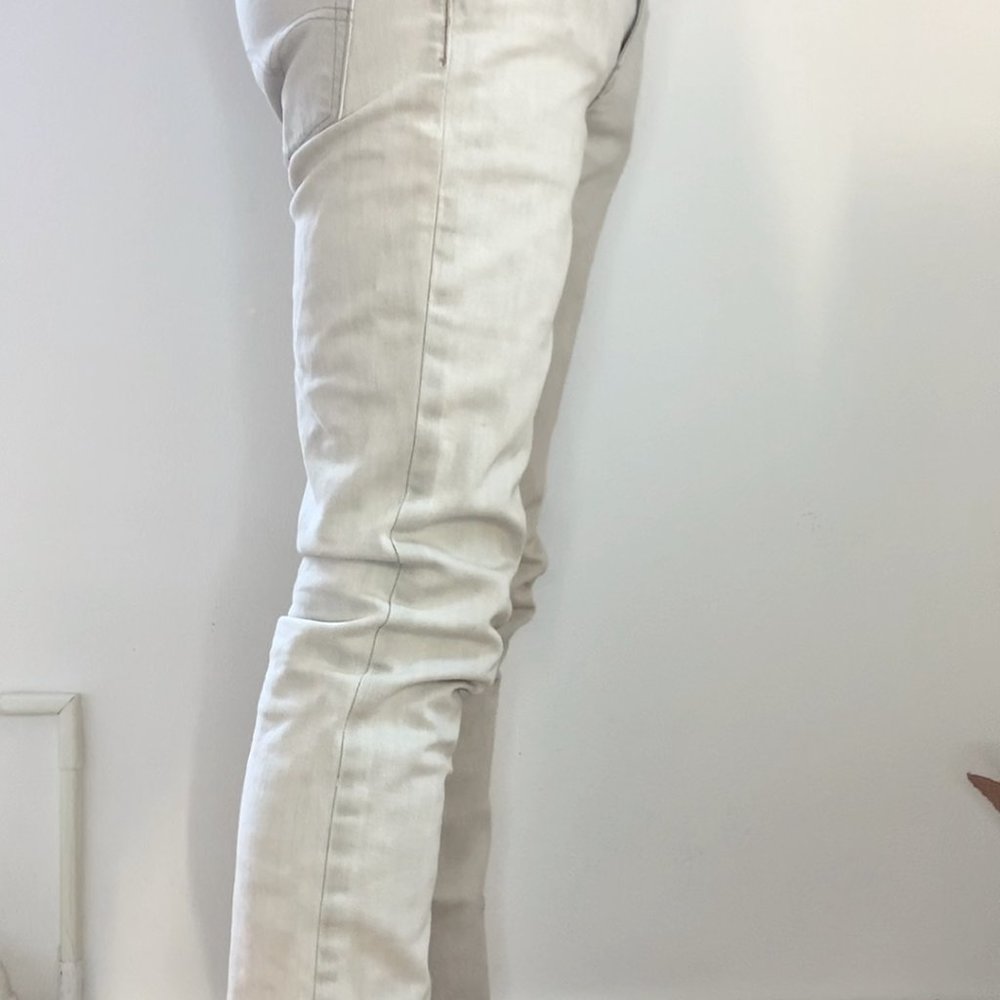 White Levi 511 Size 32/32